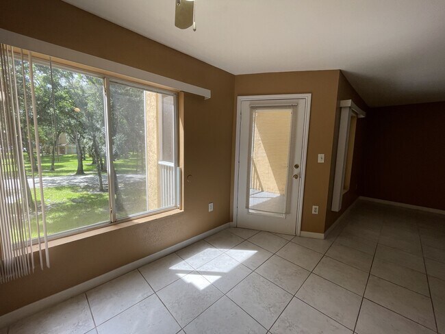 Foto del edificio - 2350 NW 33rd St