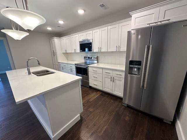 Foto del edificio - 126 Beechwood Ln