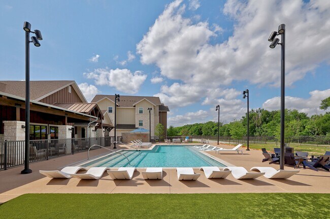 Outdoor Pool - The Narrows