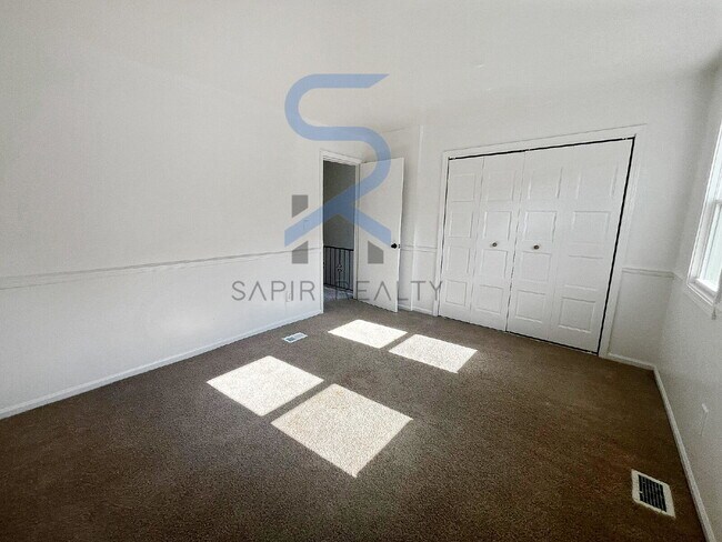 Foto del edificio - Move in before October 31st and choose you...