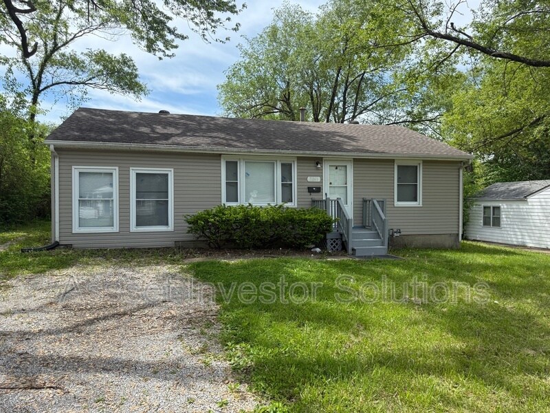 Foto principal - 11311 E 77th Terrace