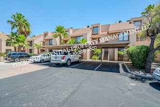 Building Photo - 5675 N Camino Esplendora