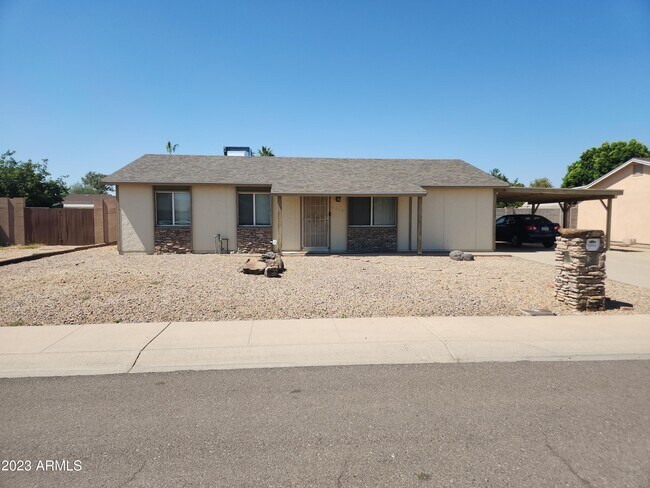 Building Photo - 4110 E Crocus Dr