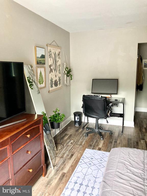 Building Photo - 15 Buttonwood Rd