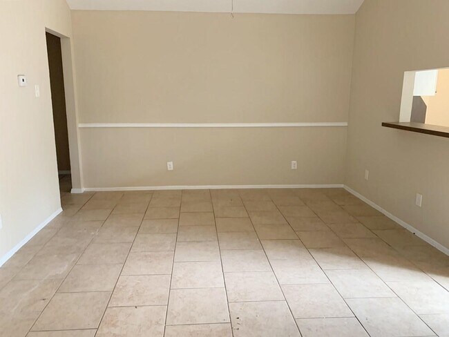 Foto del edificio - 13711 Carsa Ln