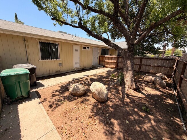 Foto del edificio - 246 W Belleview Ave