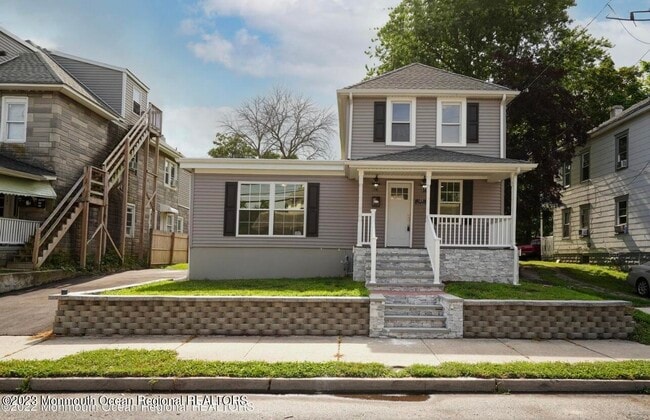 Building Photo - 125 Ridge Ave