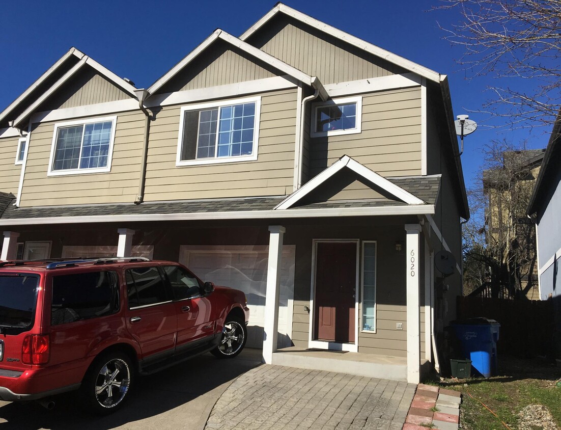6020 NE 33rd Cir, Vancouver, WA 98661 Townhome Rentals in Vancouver