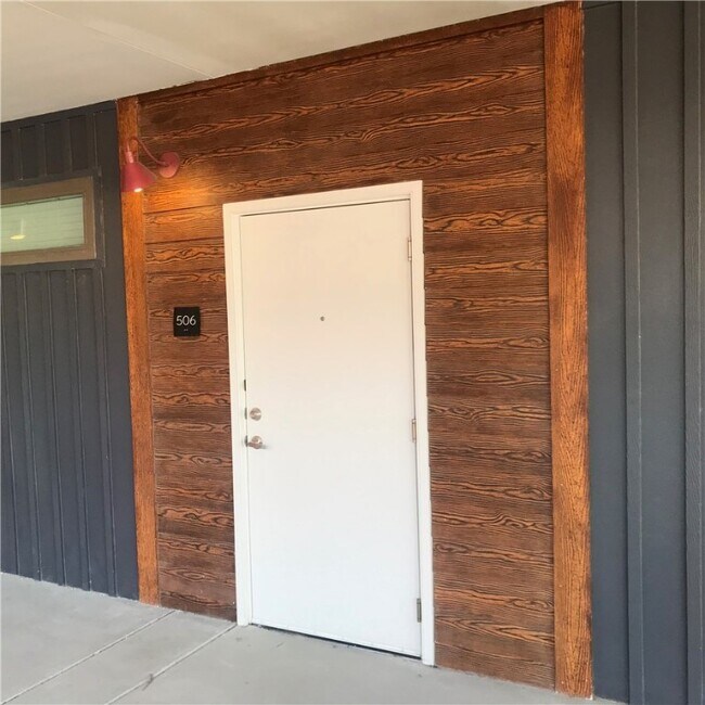 Foto del edificio - 4361 S Congress Ave