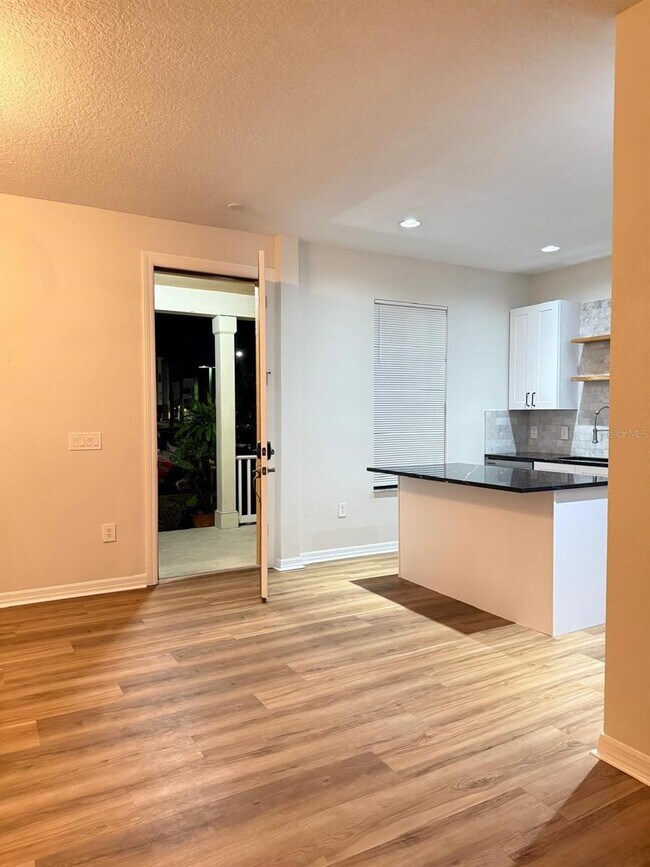 Foto del edificio - 4132 Hunters Park Ln
