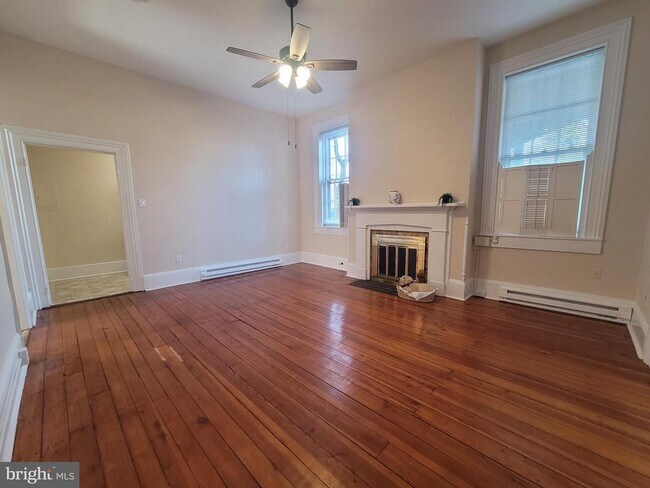 Foto del edificio - 447 N Loudoun St