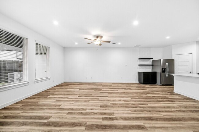 Foto del edificio - 3014 Skyline Mesa Dr