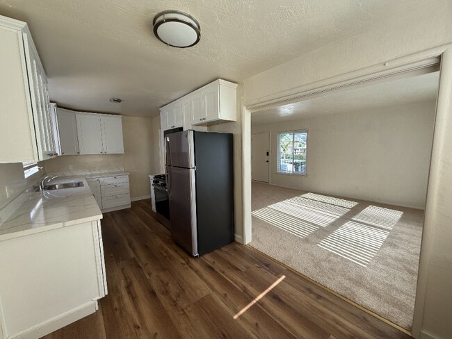 Foto del edificio - 1327 Ashby Ave