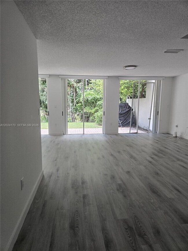Foto del edificio - 9835 NW 43rd Terrace