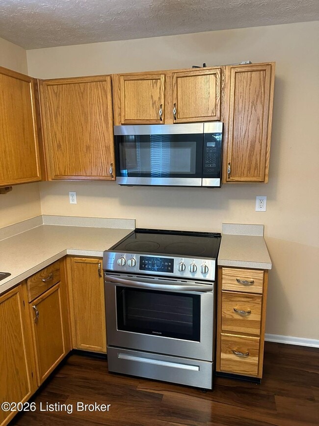 Building Photo - 6624 Hunters Creek Blvd