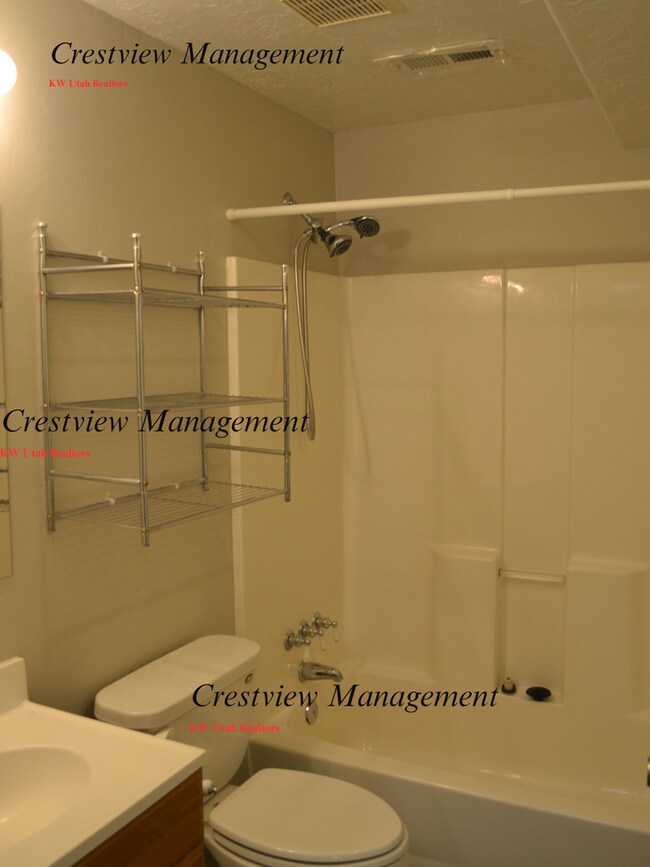 Foto del edificio - 2BR Apartment Close to Daybreak Marina and Trails