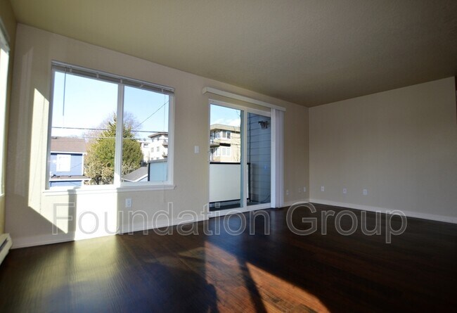 Foto del edificio - 2405 NW 65th St