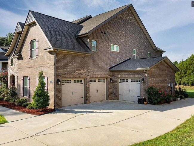 Building Photo - 5 Bedroom Single Family Home in Waxhaw