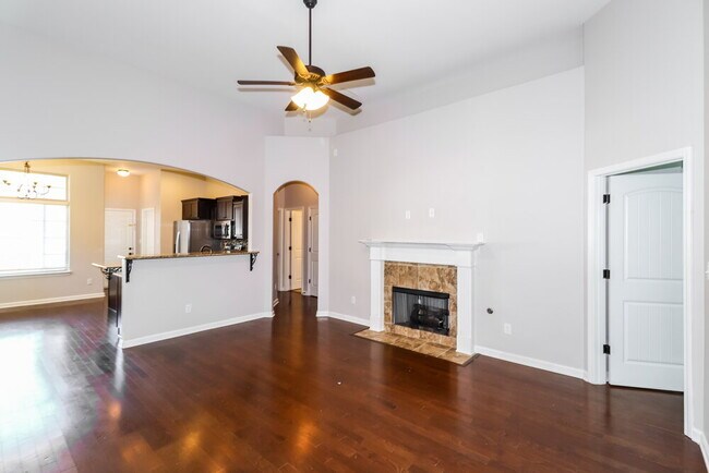 Building Photo - 6868 Lagrange Pines Rd