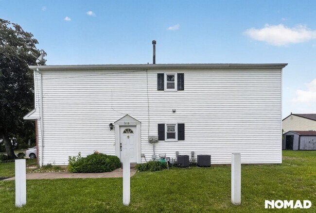 Building Photo - 516 Corinthian Ave