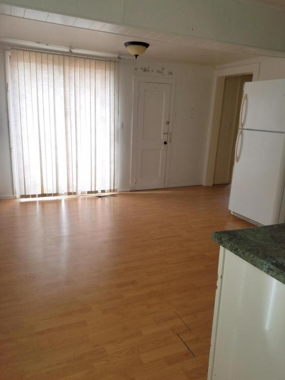 Building Photo - 210 Edgewood Drive