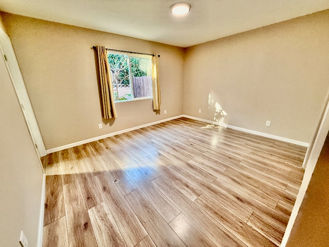 Photo - 723 S Macduff St House