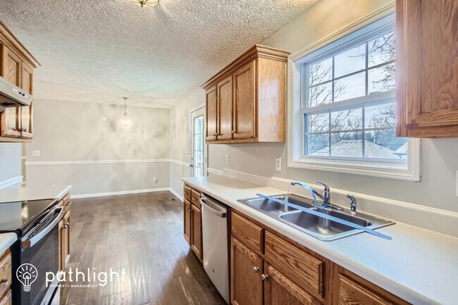 Building Photo - 314 Reeves Court, Springfield, TN, 37172