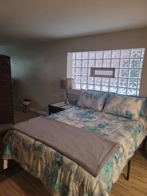 Foto del edificio - 8512 S Ingleside Ave