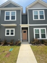 Building Photo - 623 Jacks Xing Dr