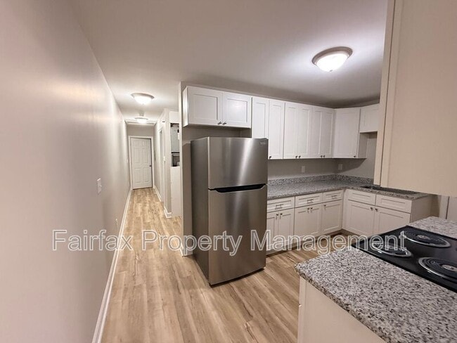 Building Photo - 2416 Owen St