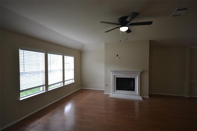 Building Photo - 1803 Warwick Cove