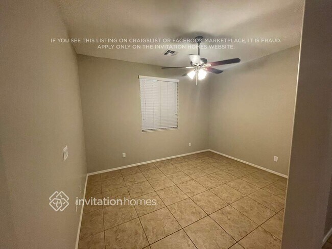 Foto del edificio - 3810 E Chickadee Rd