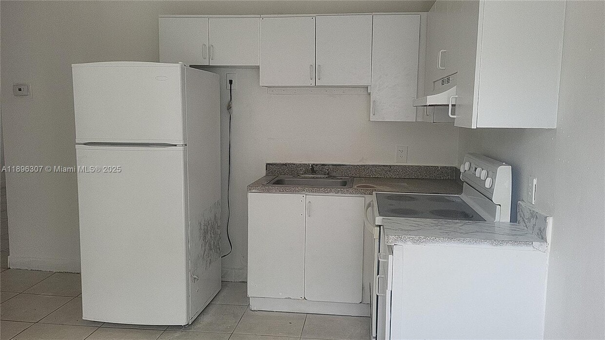 Foto principal - 848 SW 5th St