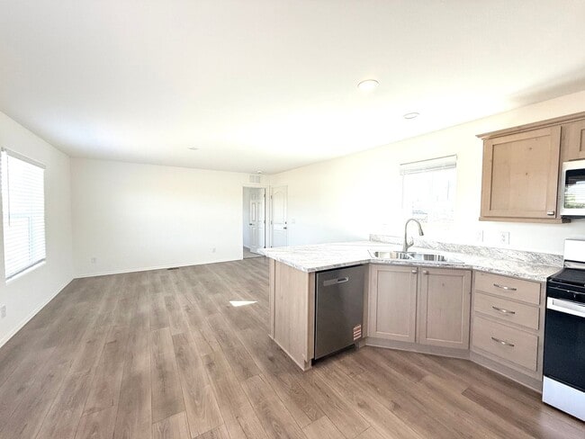 Building Photo - Brand new home in Prescott Valley