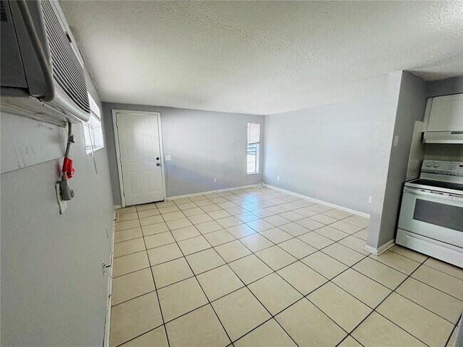 Foto del edificio - 1304 Morris Park