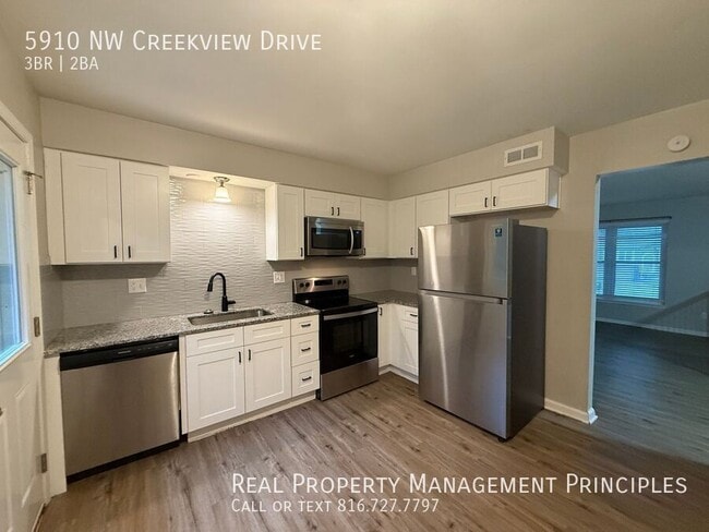 Building Photo - 5910 Creek View Dr