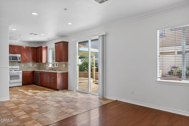 Foto del edificio - 716 Ibiza Ln