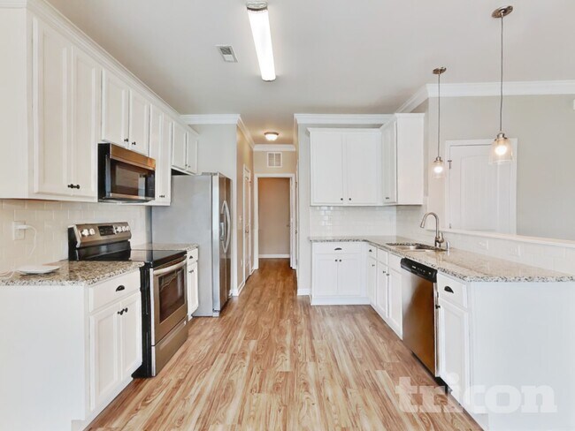 Building Photo - 15 Coswell Ct