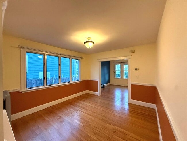 Building Photo - 67 Fairfax St