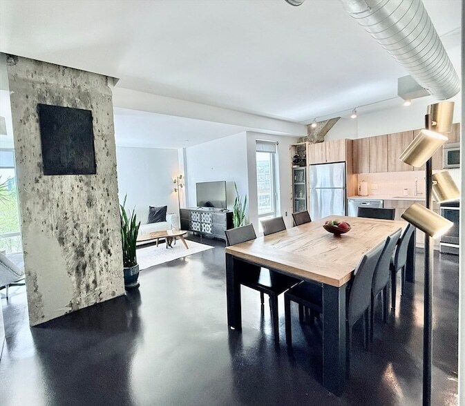 Foto principal - 9 Medford St