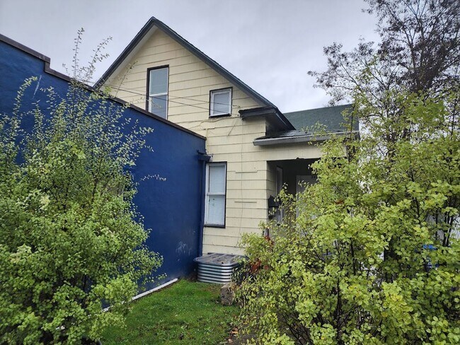 Foto del edificio - 5415 6th Ave NW