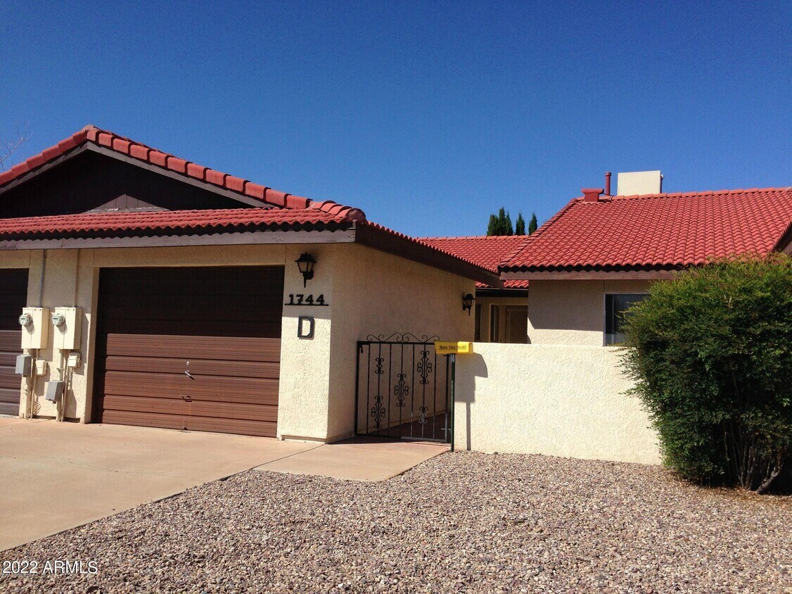1744 Paseo De La Luna, Sierra Vista, AZ 85635 Townhome Rentals in