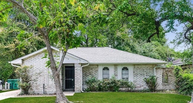 Photo - AVAILABLE NOW House