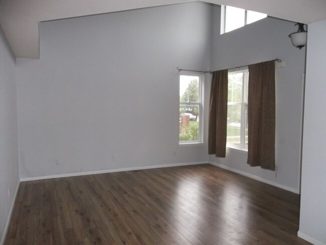 Foto del edificio - 2757 Amber Waves Ln