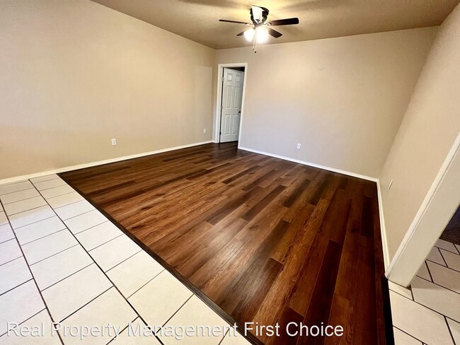 Foto del edificio - 3 br, 2 bath House - 207 H Street