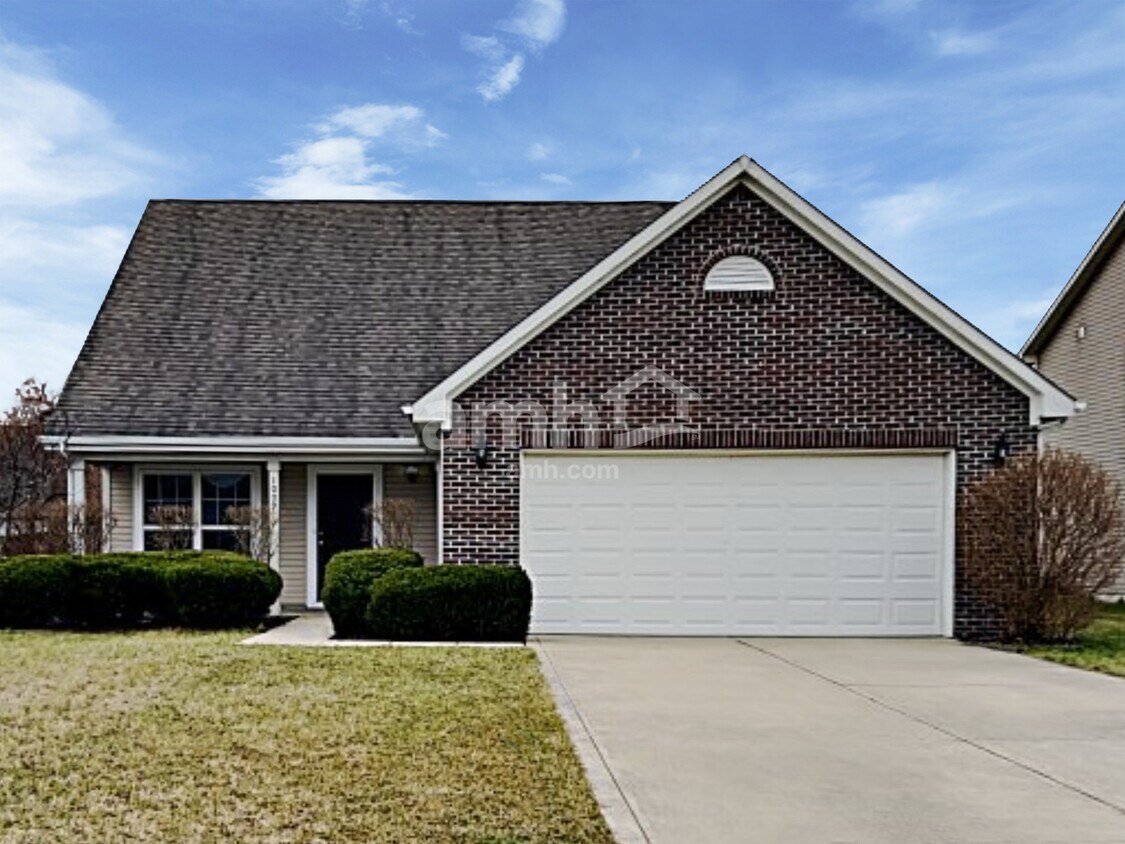 Primary Photo - 1009 West Muskegon Drive