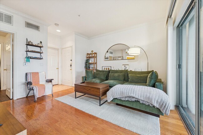 Foto del edificio - 3231 Allen Pkwy