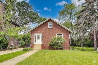 Building Photo - 36 E Touhy Ave