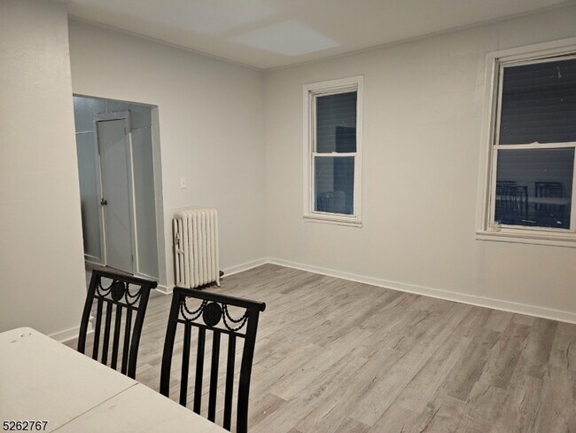 Foto del edificio - 219 16th Ave