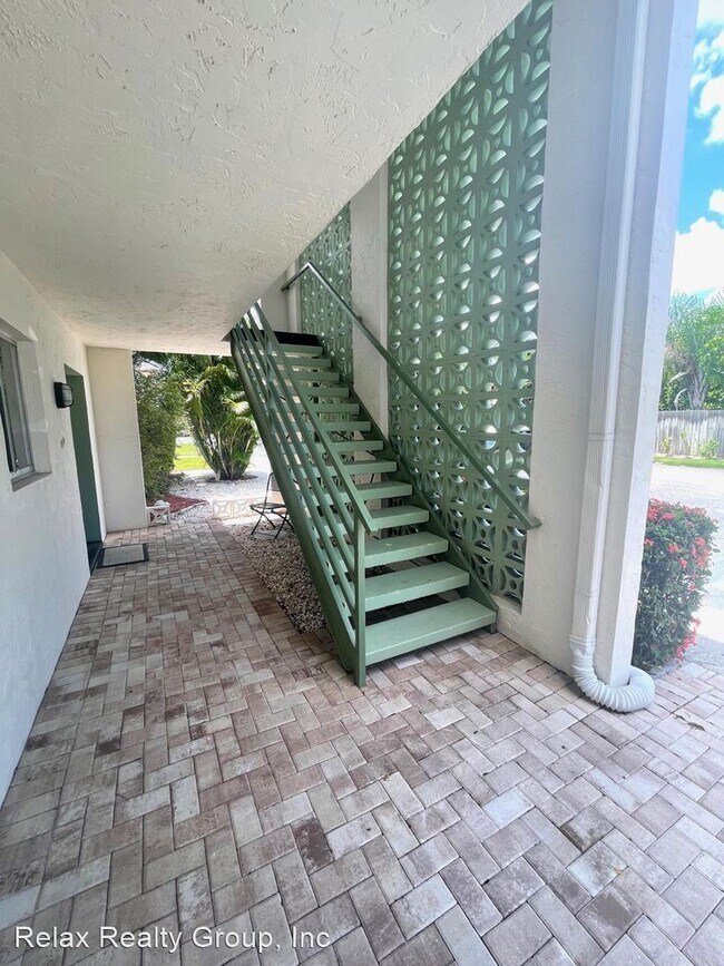 Building Photo - 2 br, 2 bath House - 3602 Beneva Road #407